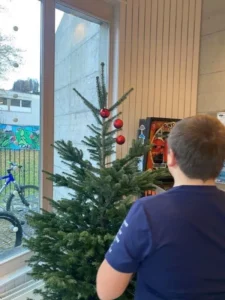 Décoration des locaux pour les fêtes de fin d'année, photo 5