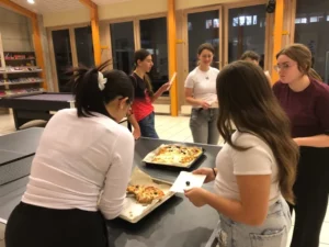 Soirée d'hiver spéciale filles au local de Malleray, photo 5